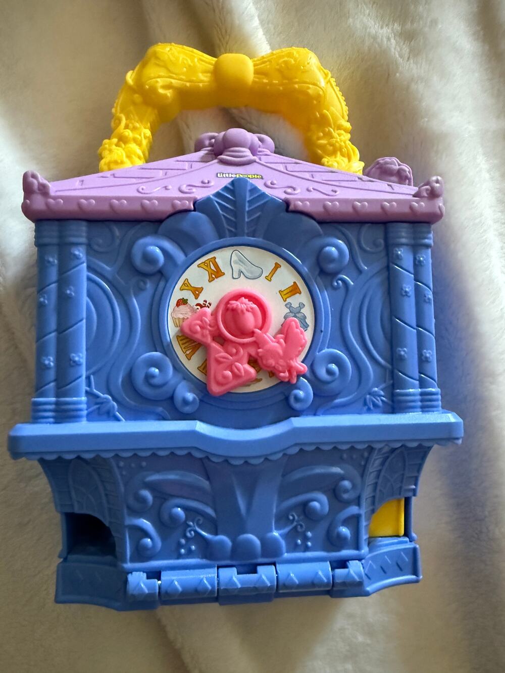 Fisher-Price Little People Disney Cinderella On-The-Go Playset